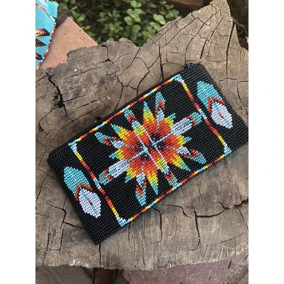 Handmade Southwestern Beaded hand bag - Picture 5 of 11